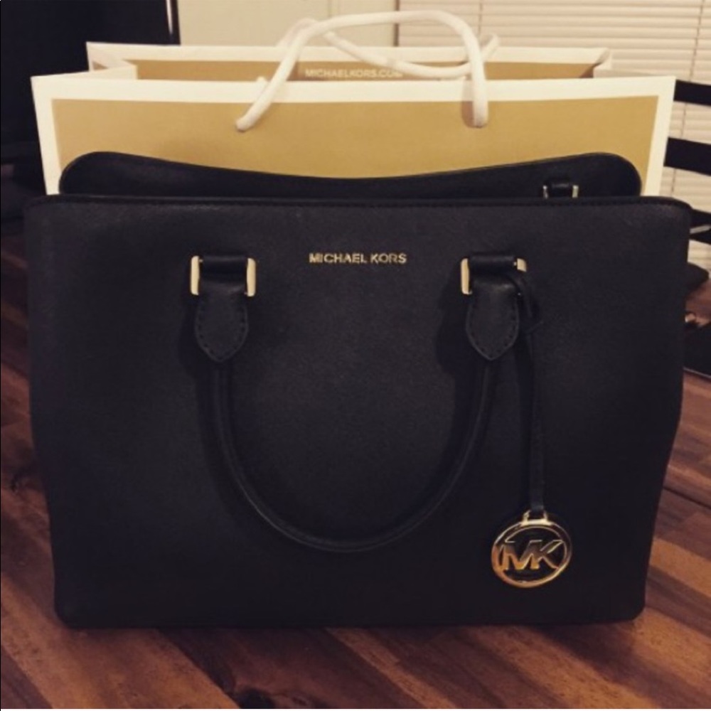 Michael Kors | MK | Savannah Satchel